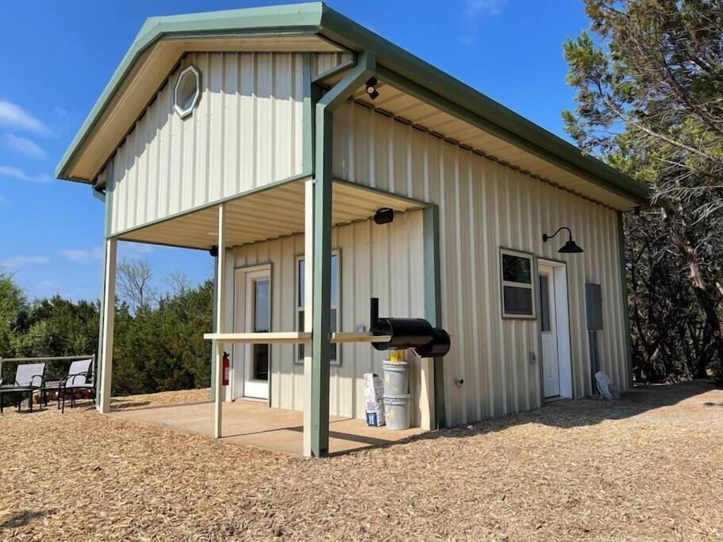 Inspiration Cabin at Lake Godstone view 5