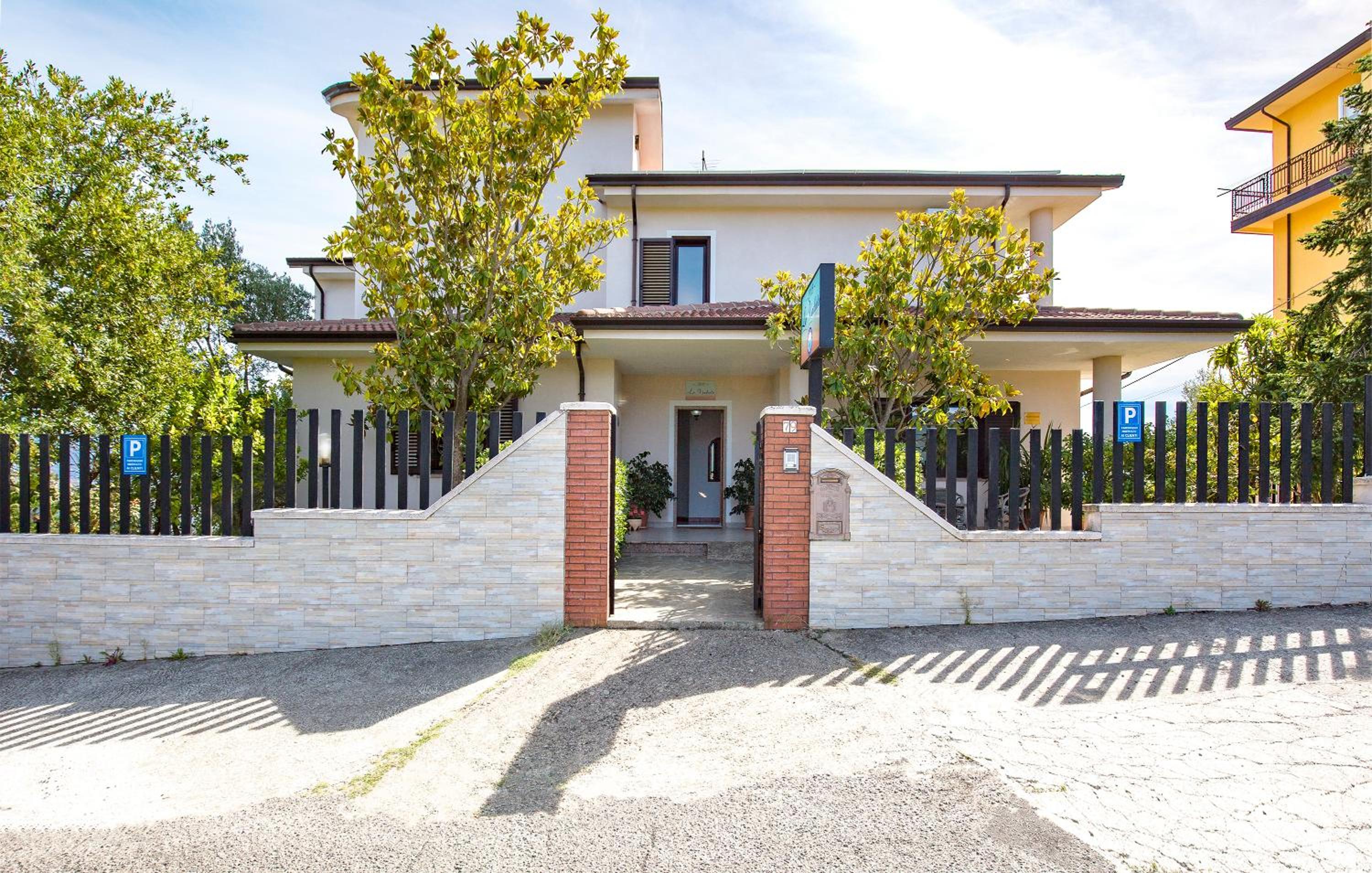 B&B Le Vedute view 2