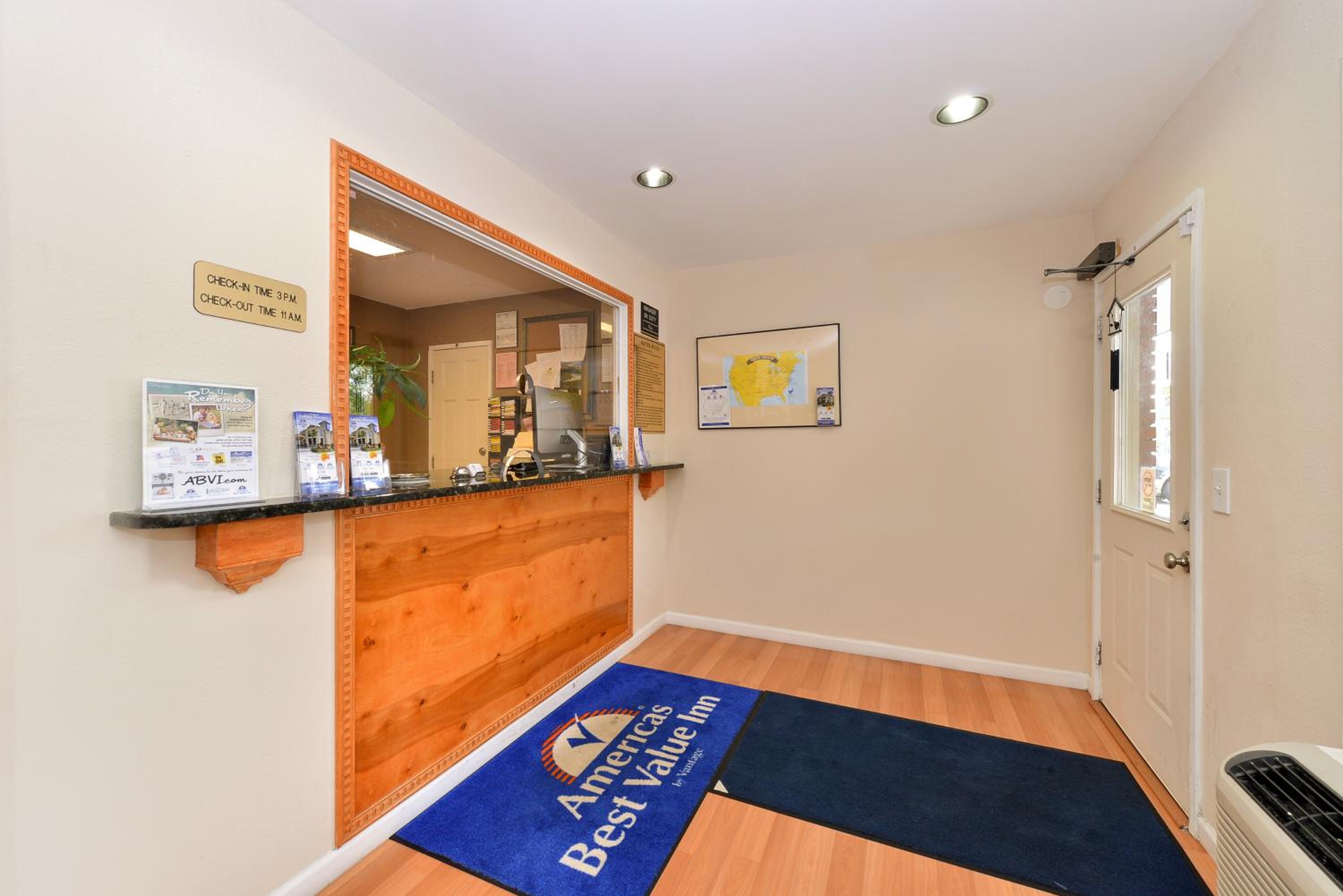 Americas Best Value Inn Near Downtown Nashville