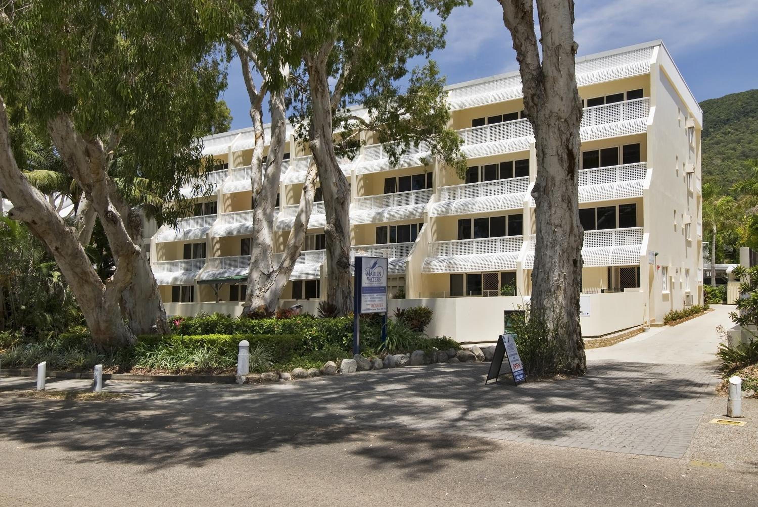 On Palm Cove Beachfront Apartments