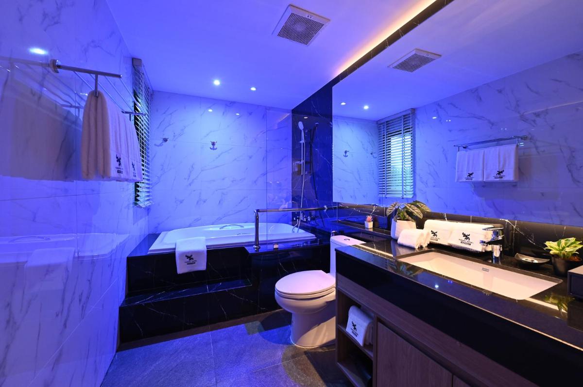 Moose Hotel Nimman 77