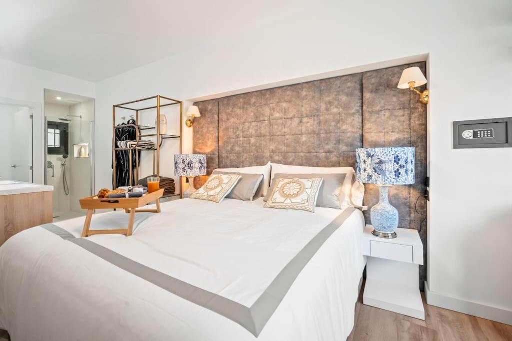 3 Puerto Banus luxurious apartment in the heart of the port
