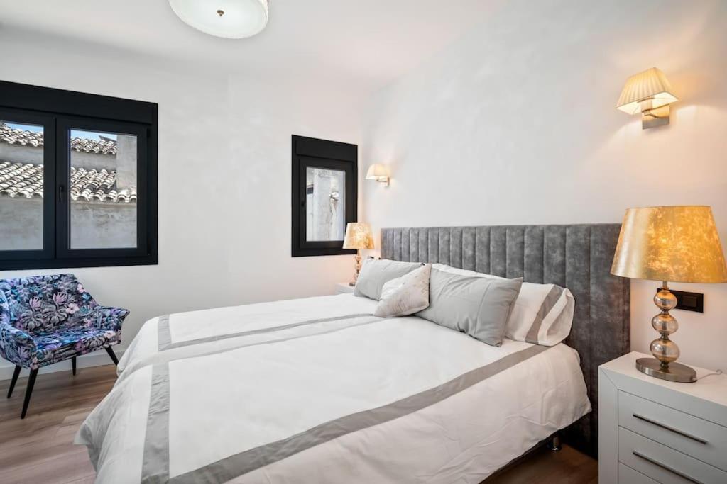 3 Puerto Banus luxurious apartment in the heart of the port