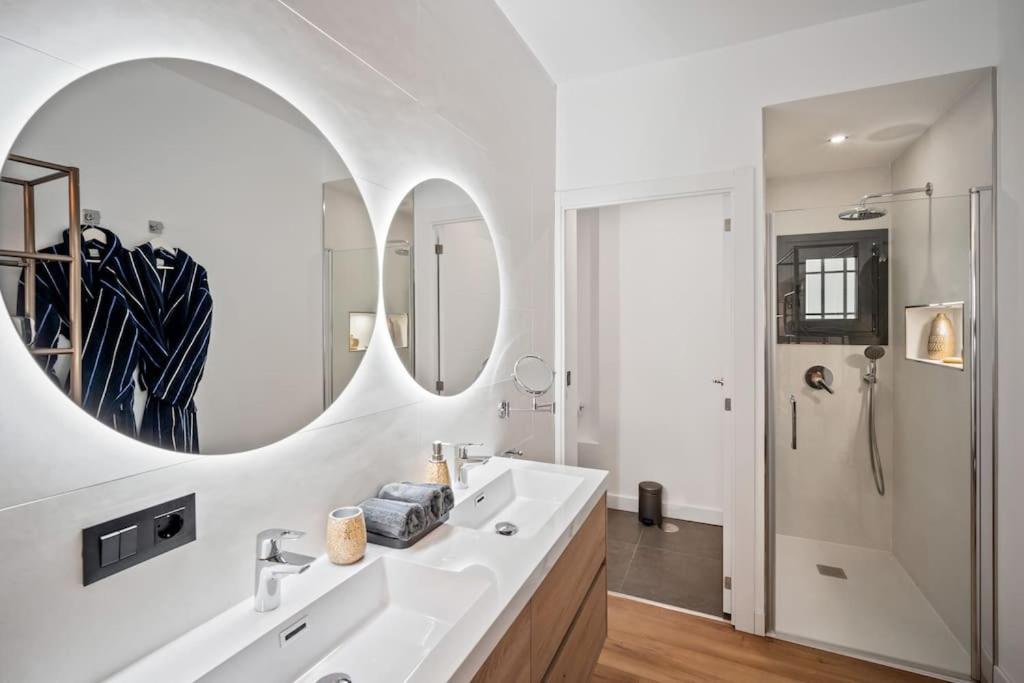 3 Puerto Banus luxurious apartment in the heart of the port