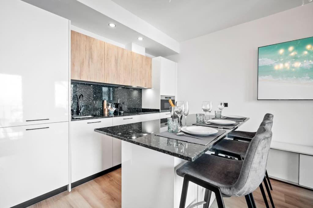 3 Puerto Banus luxurious apartment in the heart of the port