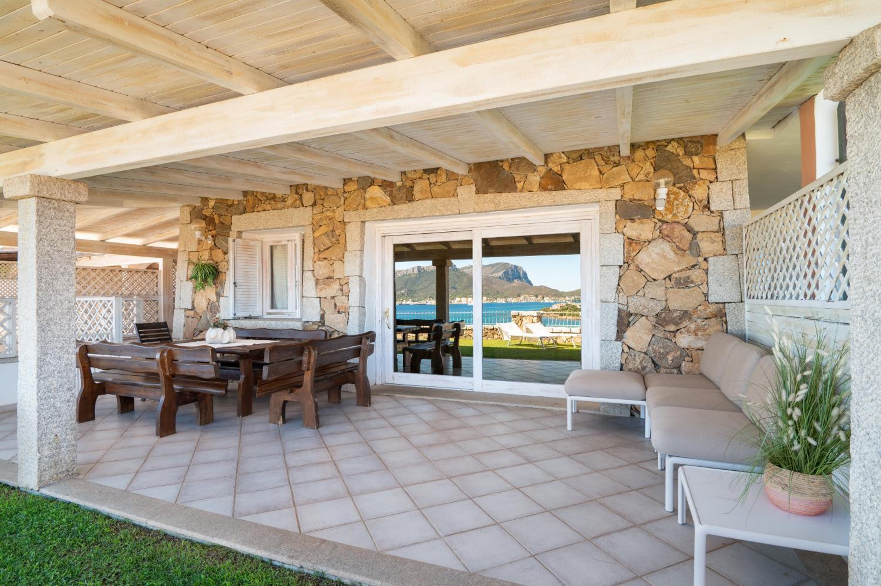 S'Abba e Sa Pedra - Your House in Sardinia