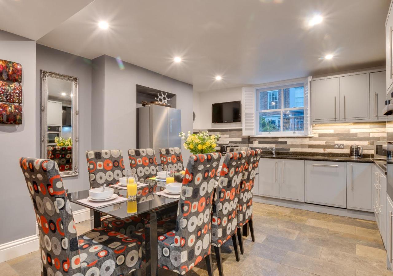 4 Bed in Whitby oc-w1002 view 3