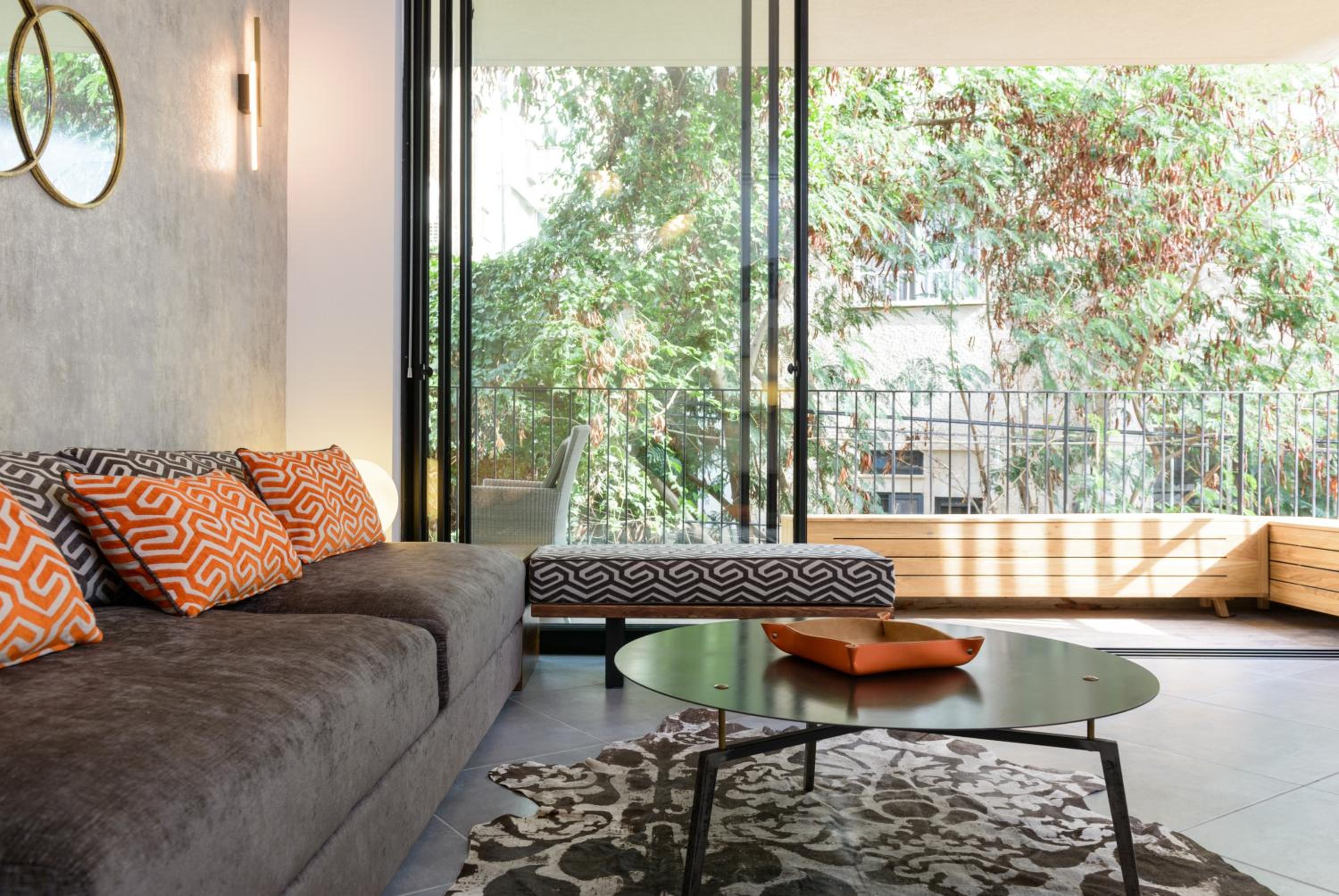 Cosy Apartment with Balcony Near Carmel Market by HolyGuest view 5