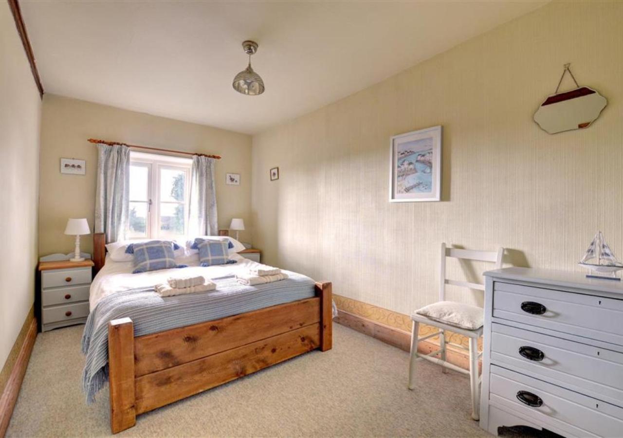 2 Bed in Bodham oc-1660 view 3