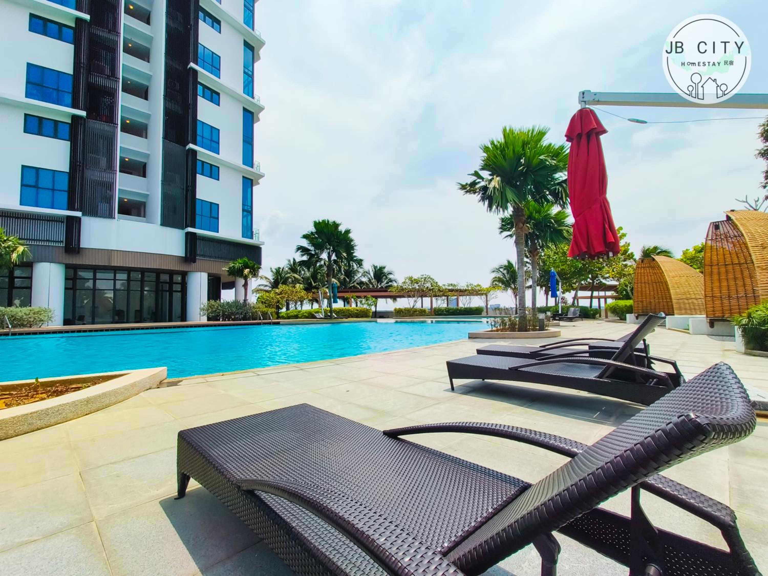 Almas Suites by RR JBcity - Image 5
