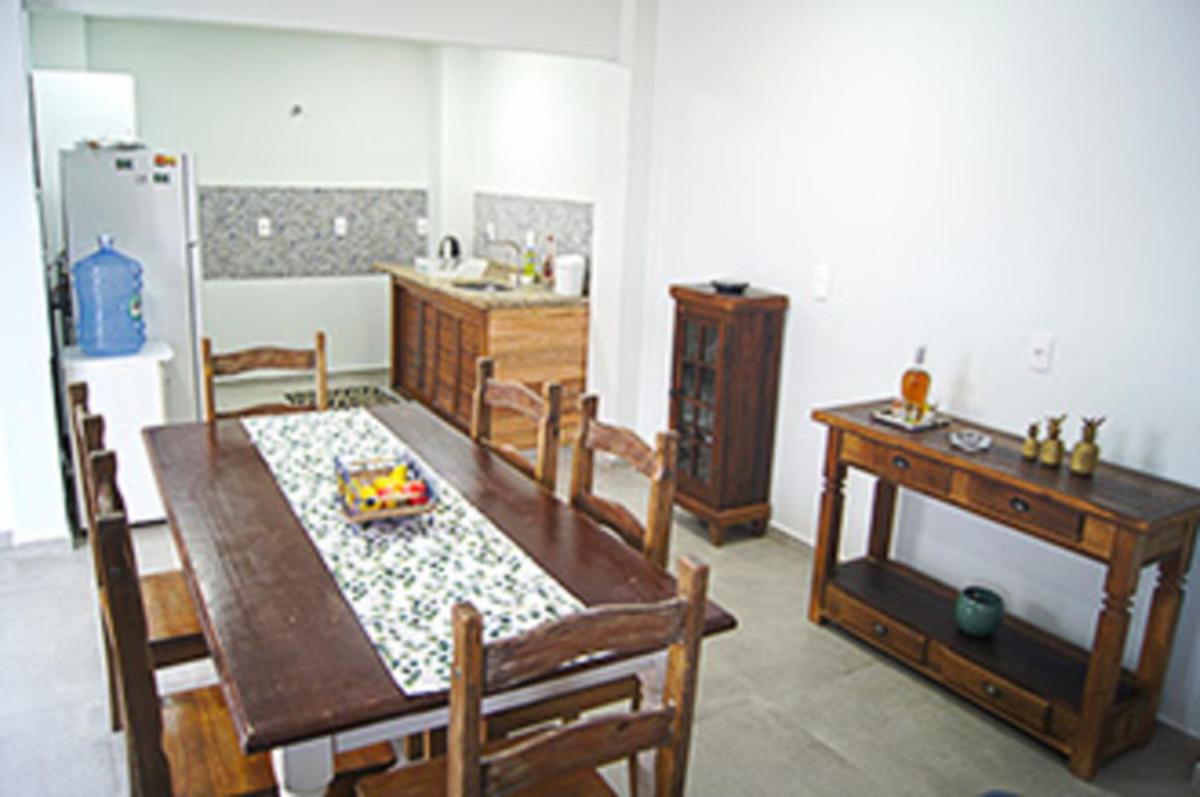 Casa com 2 quartos à 200 m da da praia c/ churrasqueira