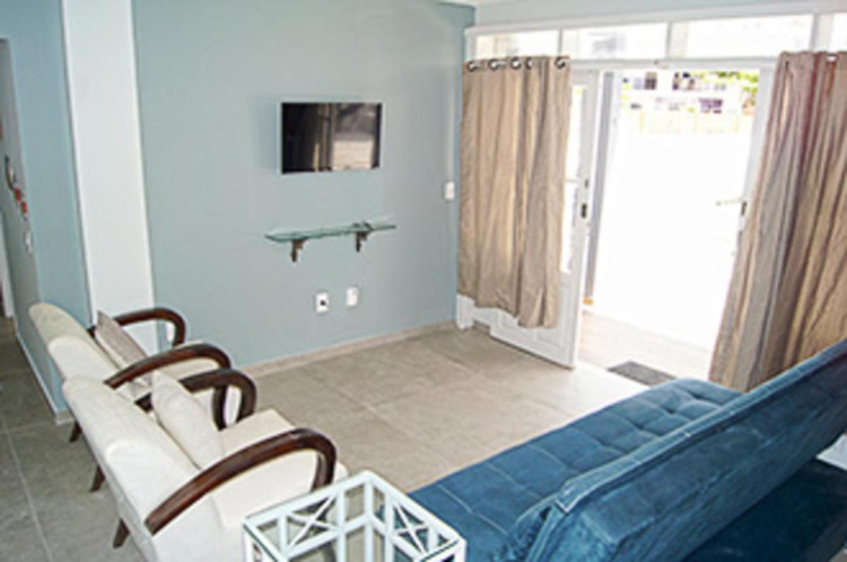Casa com 2 quartos à 200 m da da praia c/ churrasqueira