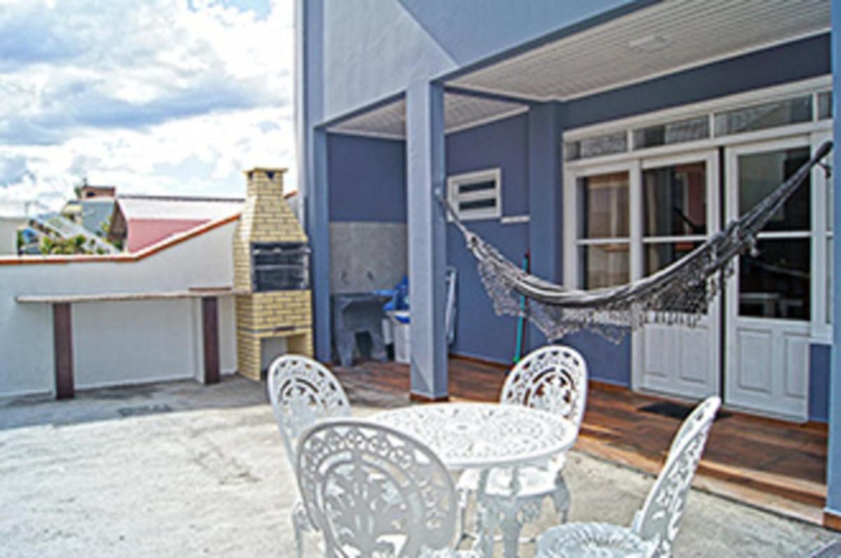 Casa com 2 quartos à 200 m da da praia c/ churrasqueira