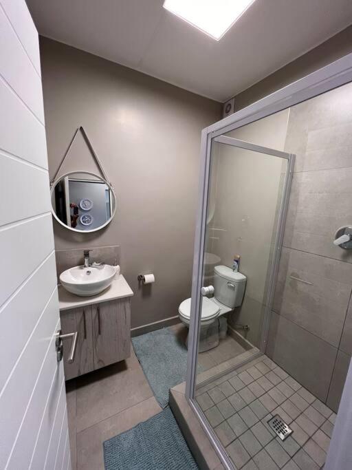 Nivica modern 2 bedroom luxury apartment view 3