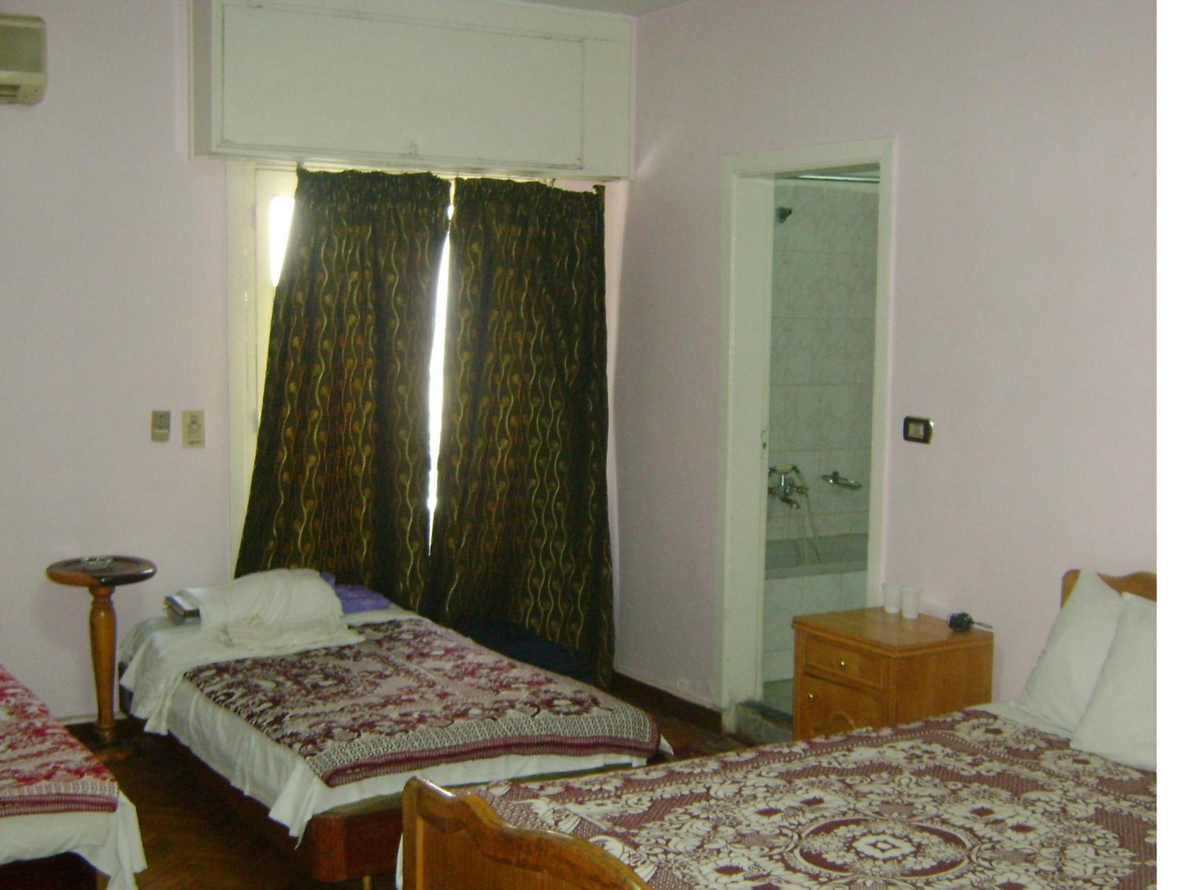 Isis Hostel 2