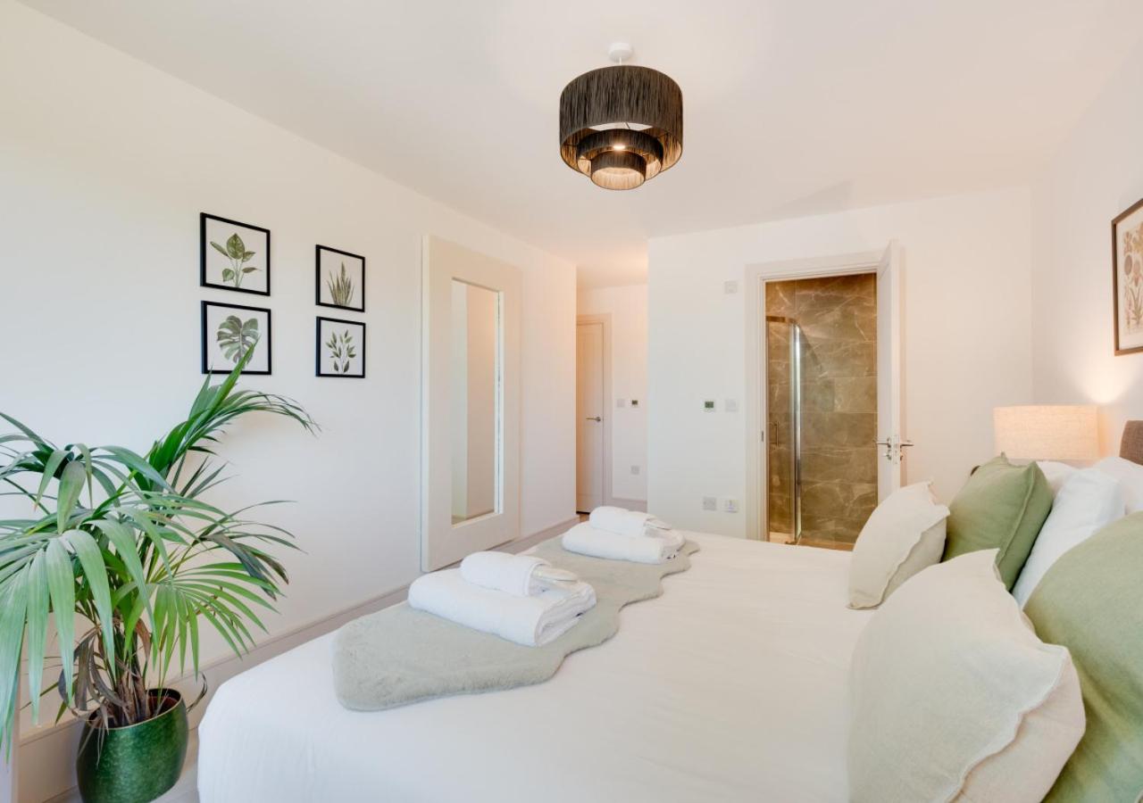5 Bed in Briston oc-2304