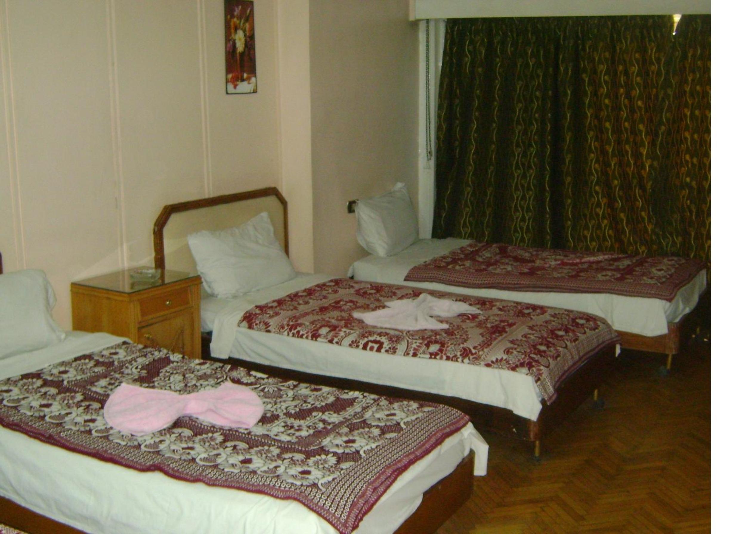 Isis Hostel 2