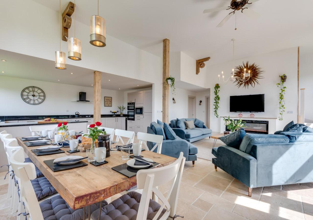 5 Bed in Briston oc-2305 view 2