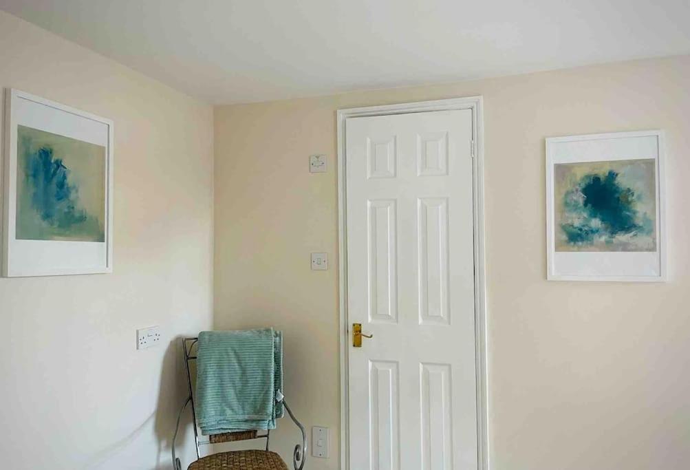 Cosy Flat, close to Bath Rugby and City Centre view 5