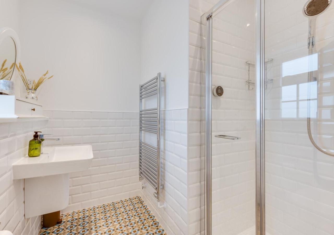 4 Bed in Holt oc-2358