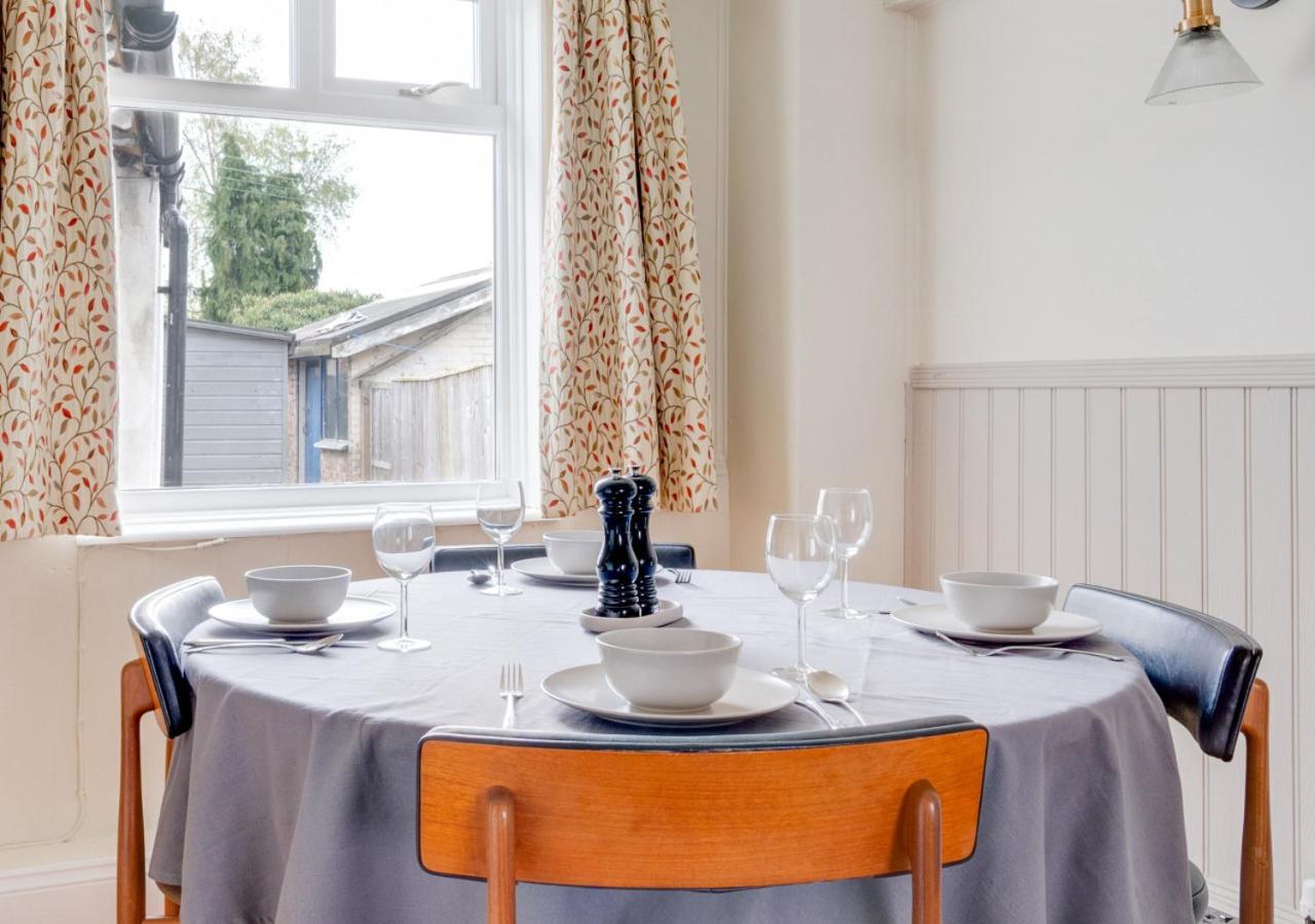 2 Bed in Halesworth oc-7lr view 3