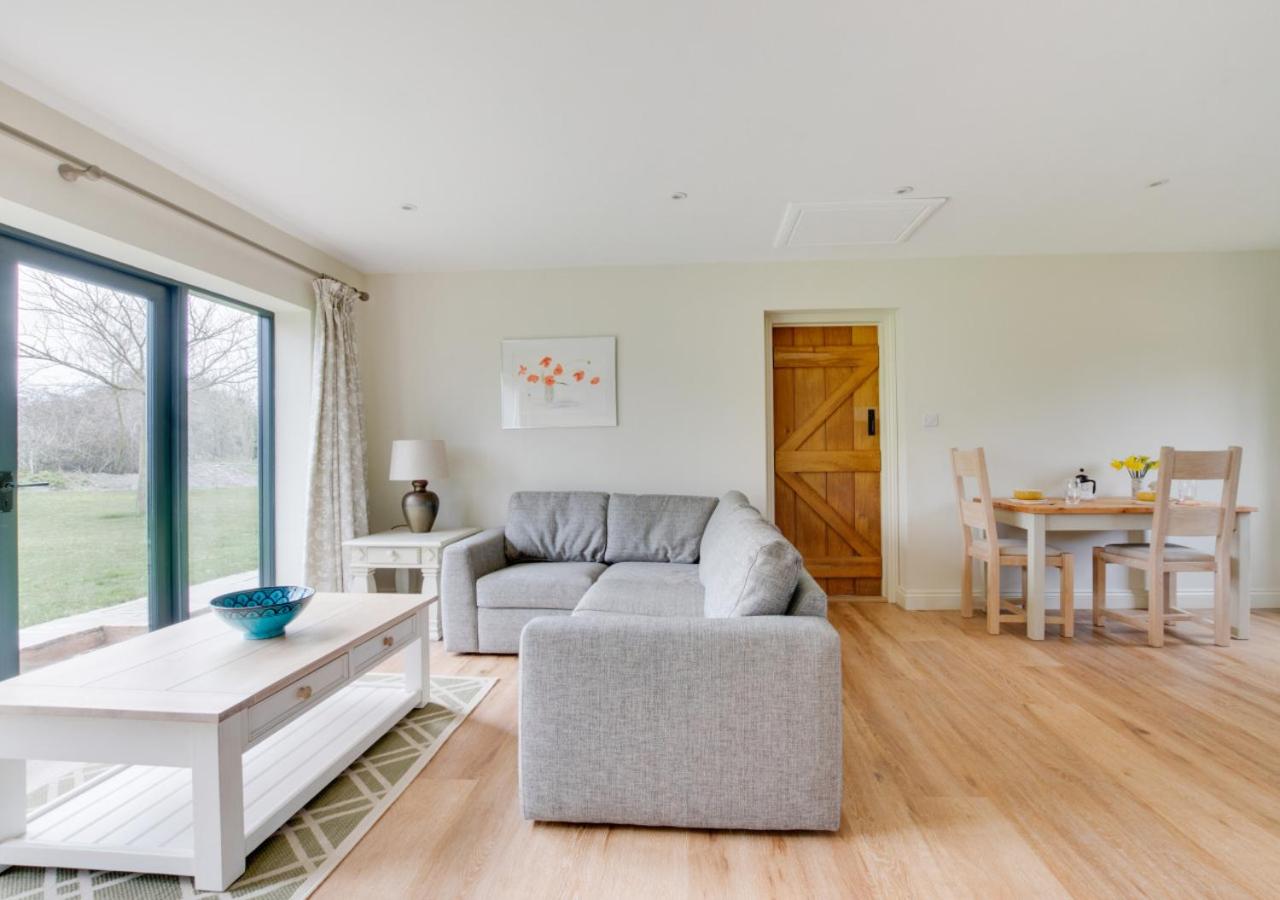 2 Bed in Weybread oc-tclwey view 4