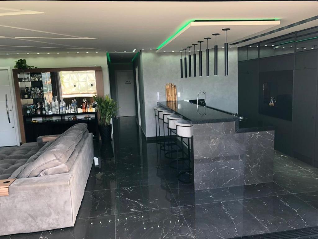 Luxo e Conforto nos Ingleses – Apartamento Exclusivo no Norte da Ilha! BEC