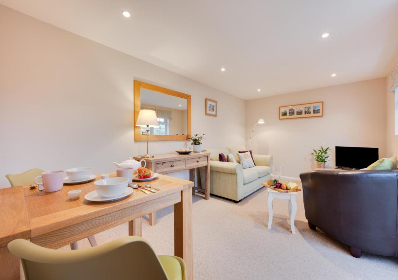 1 Bed in Debach oc-lasn view 2