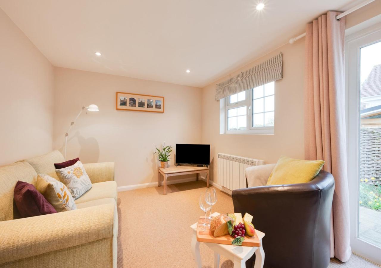 1 Bed in Debach oc-lasn view 3