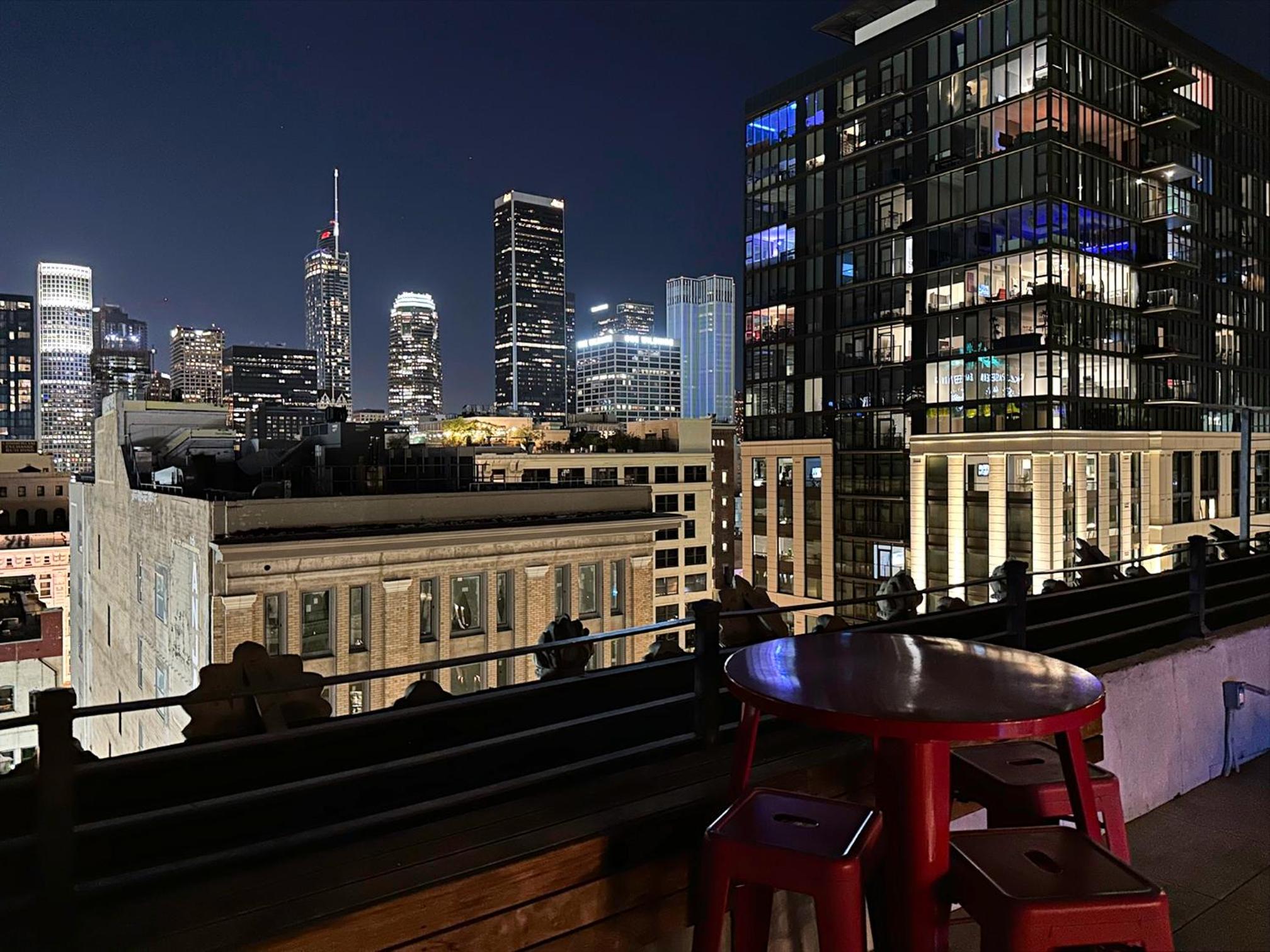 Fashion Loft 2 bedroom Downtown