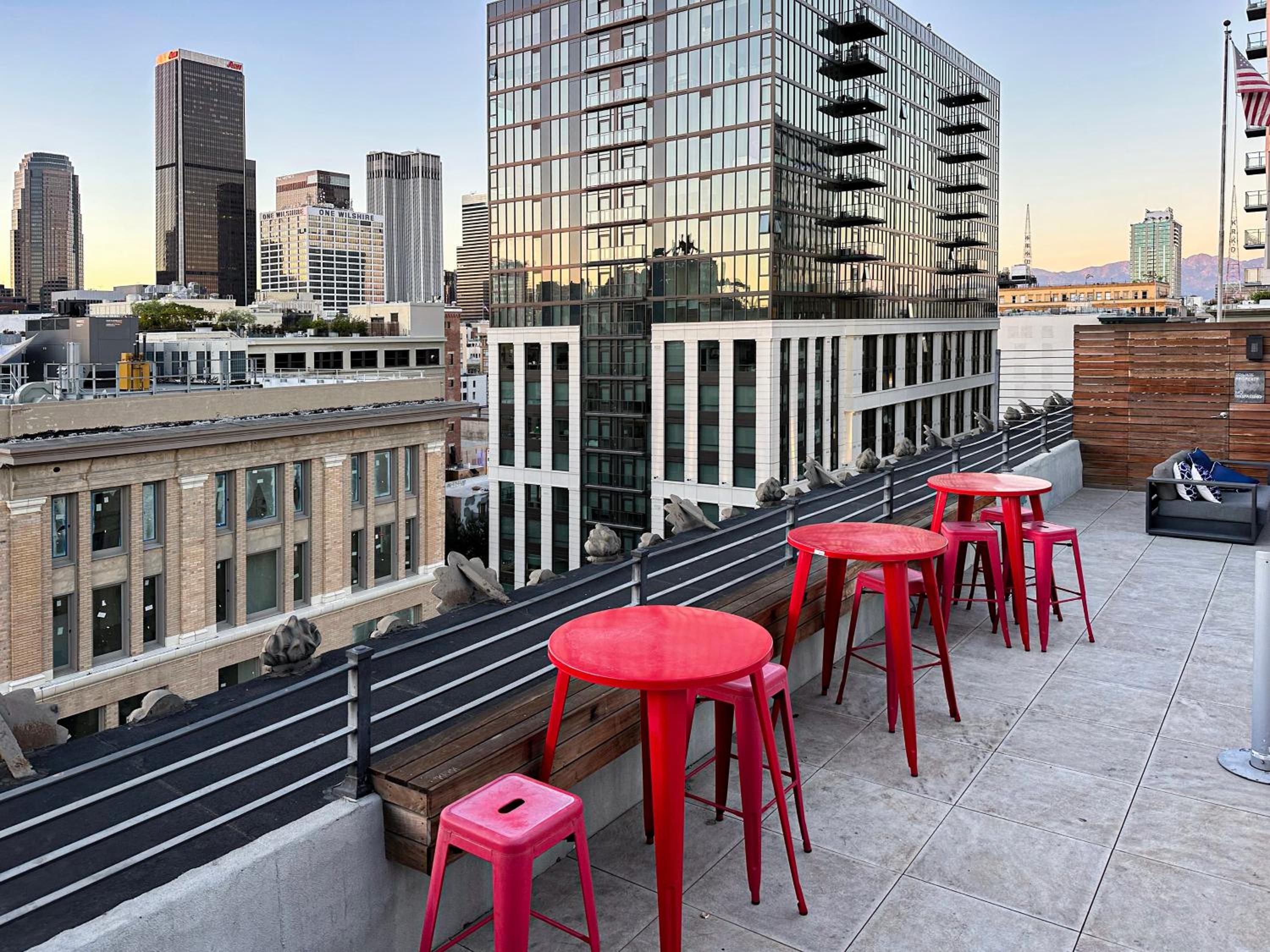 Fashion Loft 2 bedroom Downtown