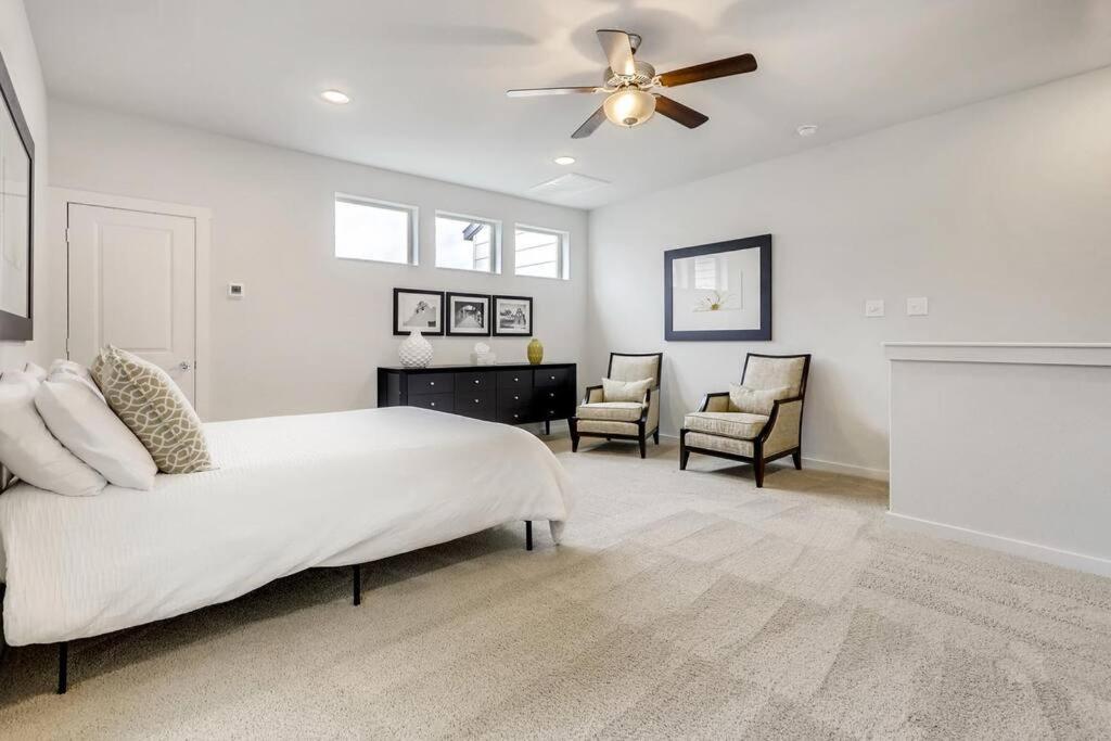 Gorgeous 4 Bed Home on St Mary's - Minutes to Riverwalk/Pearl view 3