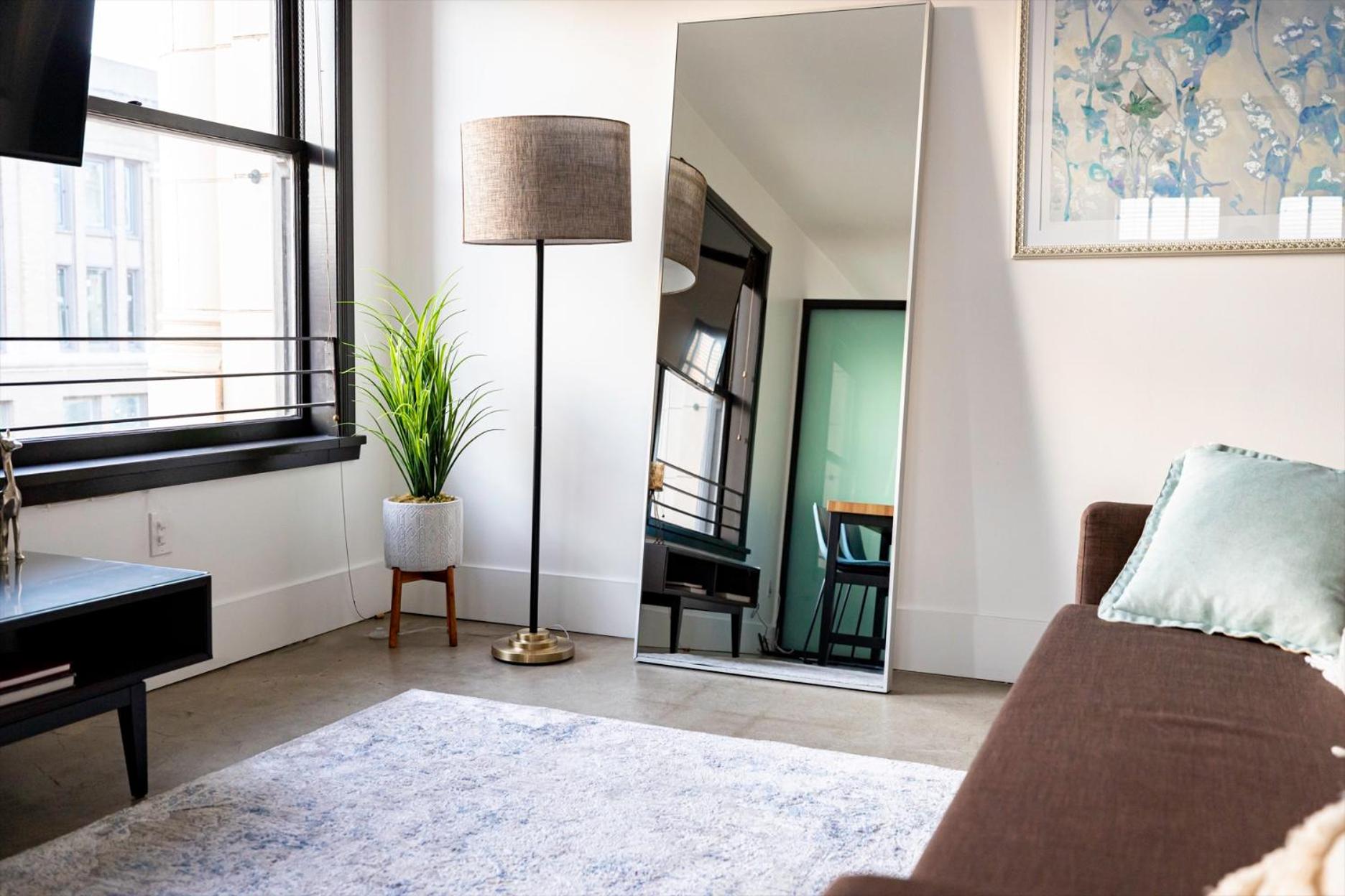 Fashion Loft 2 bedroom Downtown