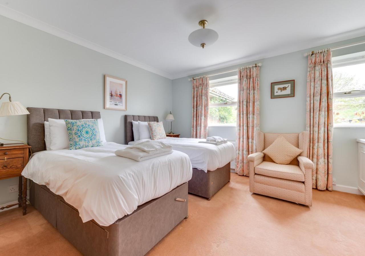 3 Bed in Aldeburgh oc-spcot view 5