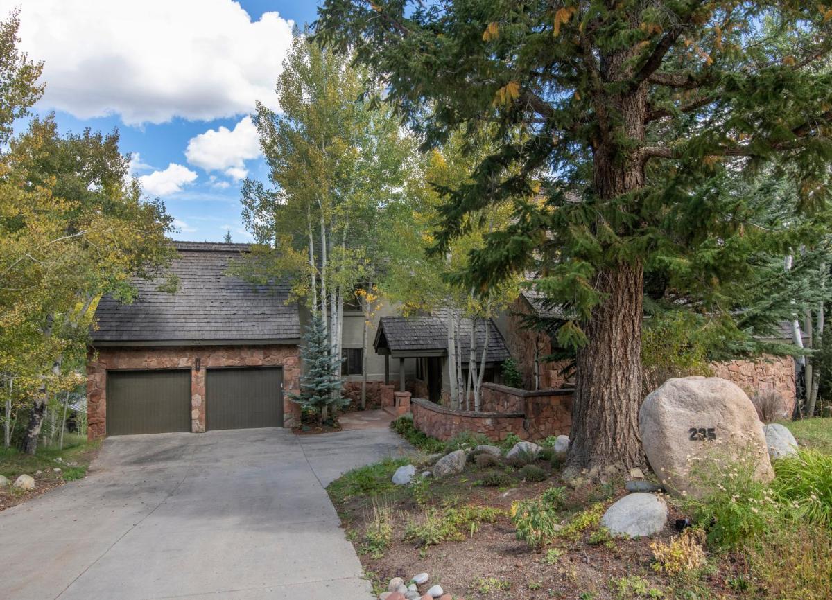Modern Beaver Creek Private House! view 4