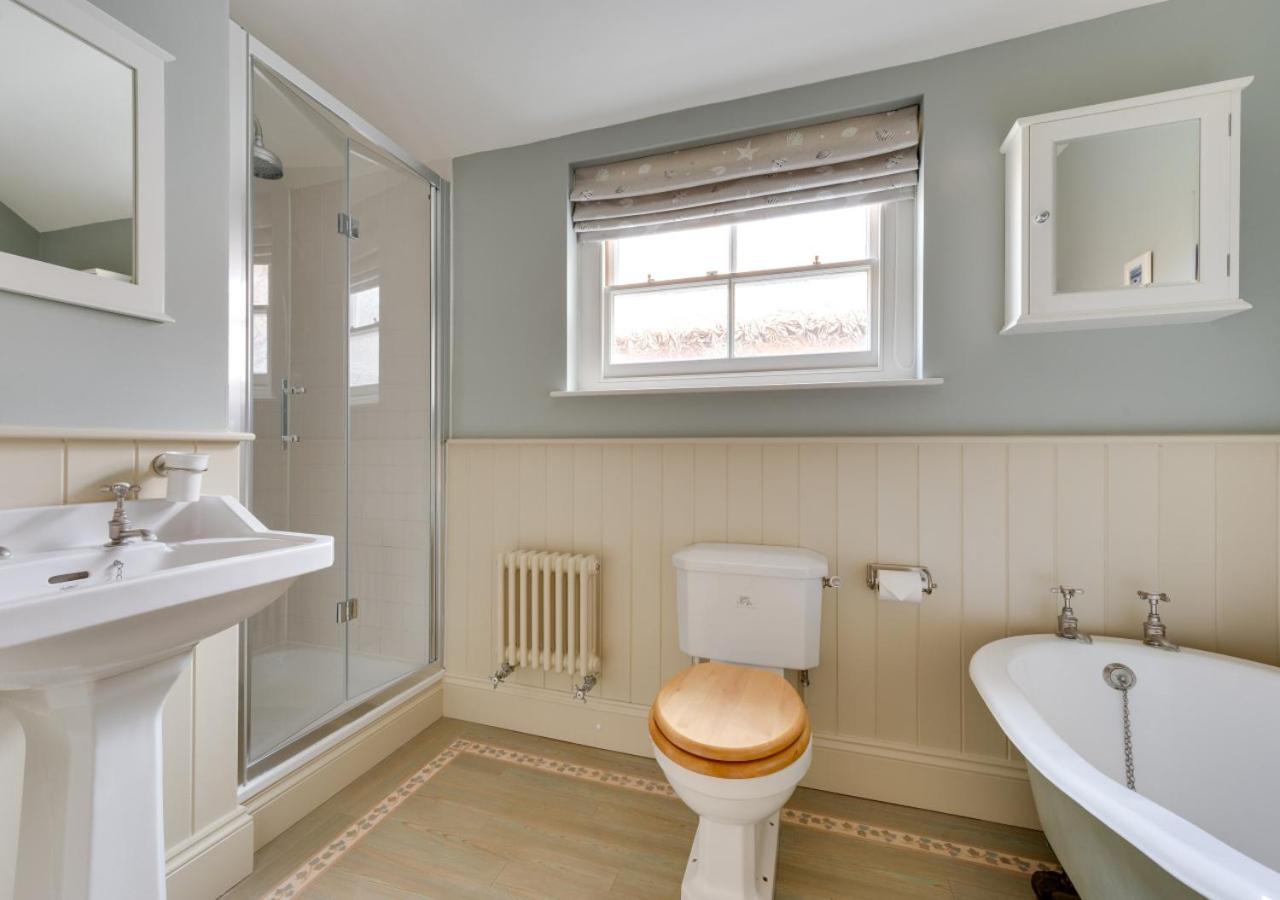 3 Bed in Southwold oc-5sr view 4