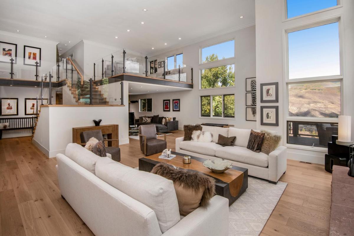 Modern Beaver Creek Private House! view 2
