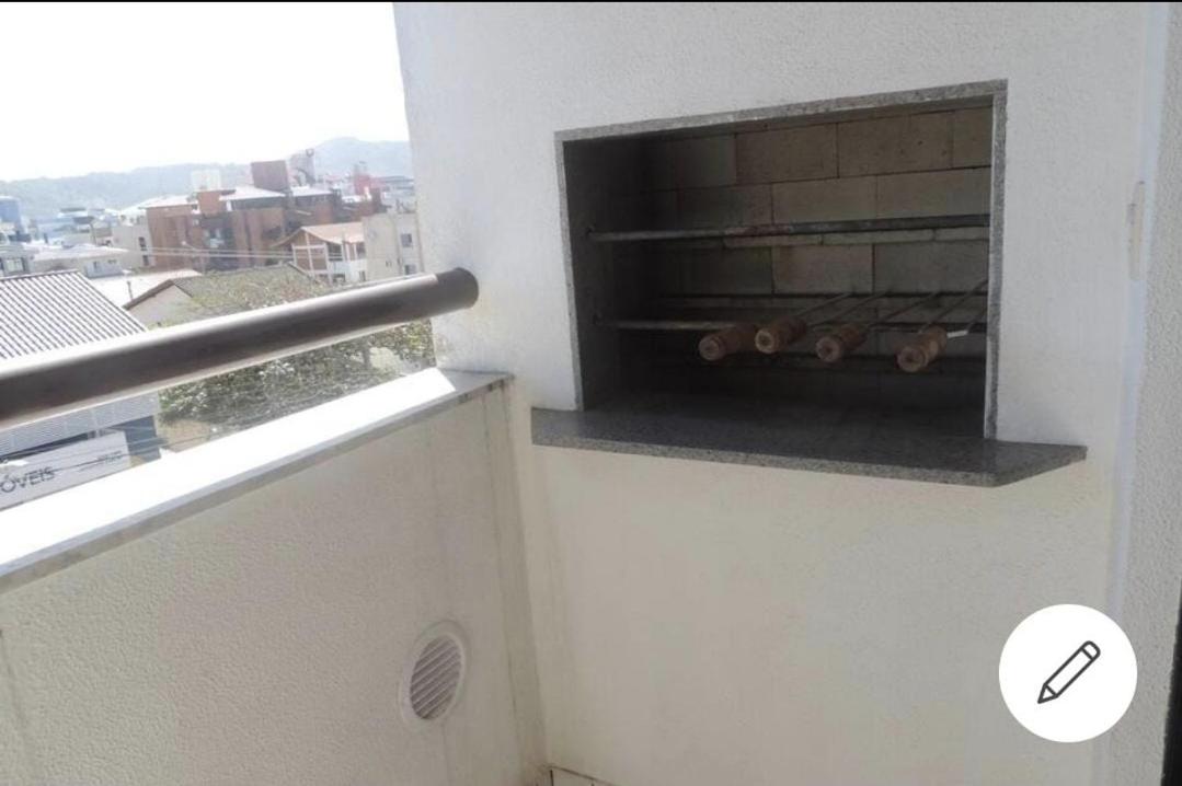 Apartamento TOP no centrinho da praia 01 quarto