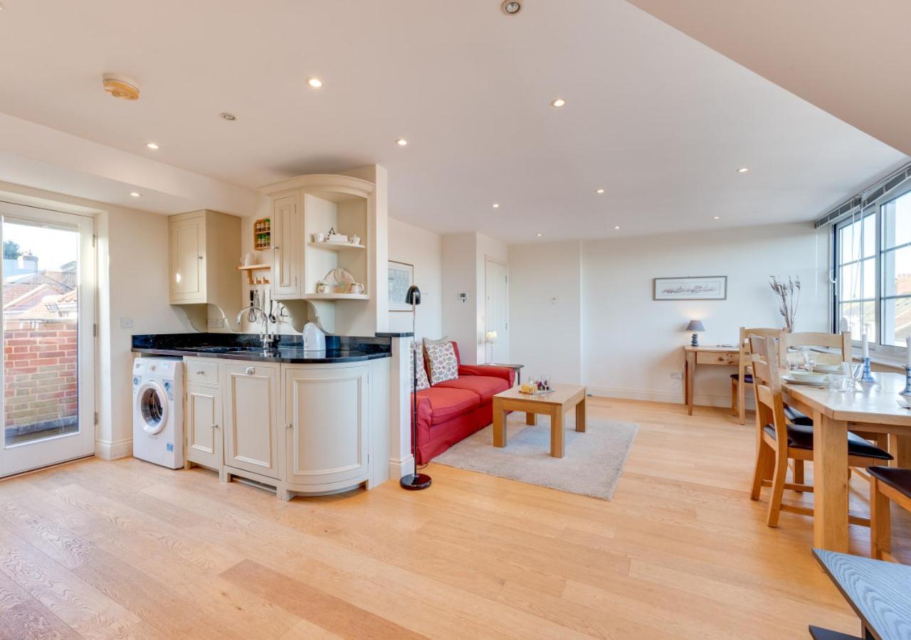 1 Bed in Aldeburgh oc-sld view 2
