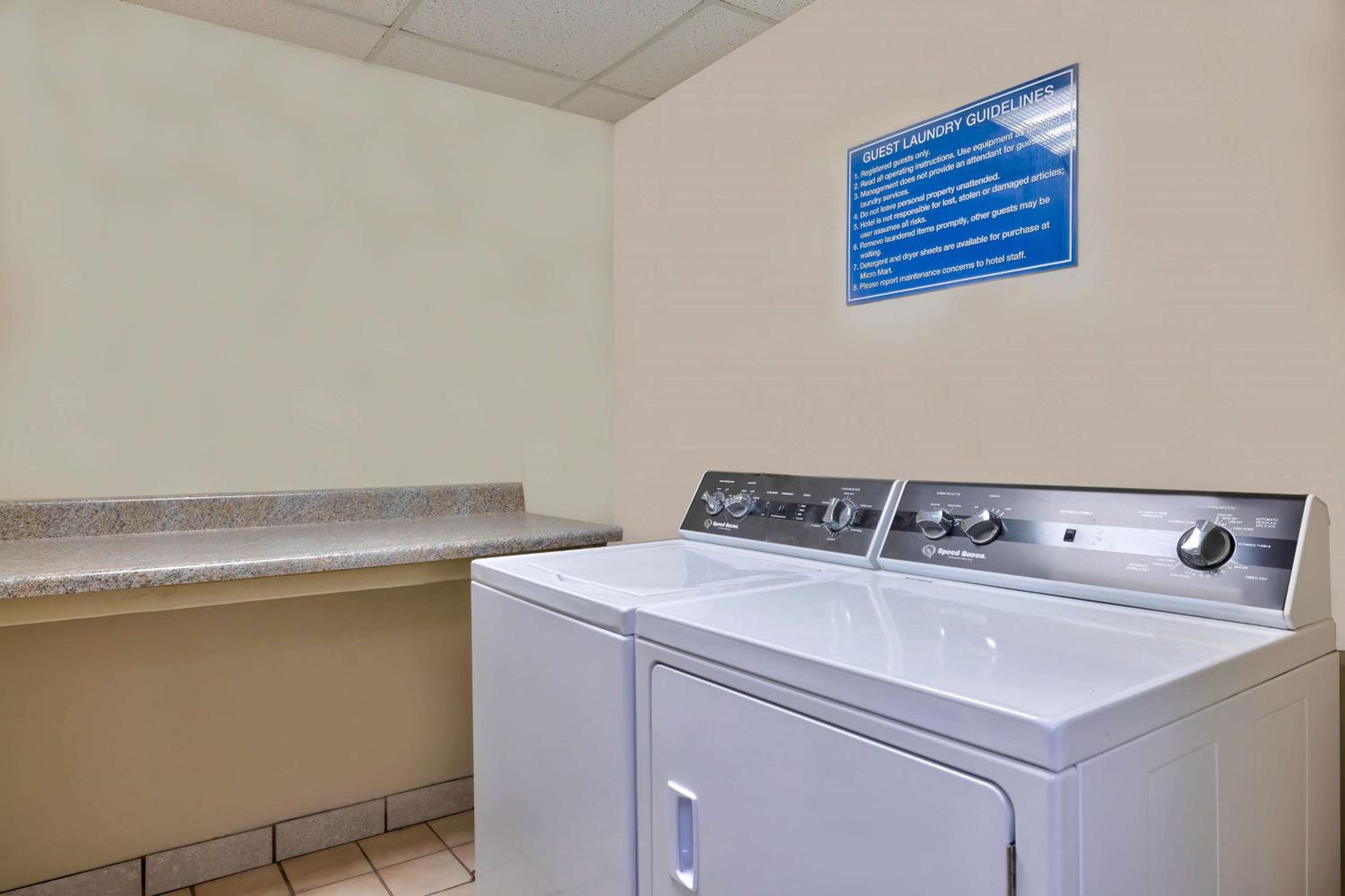 Bartlesville Vacations - Motel 6 - Bartlesville, OK - Property Image 17