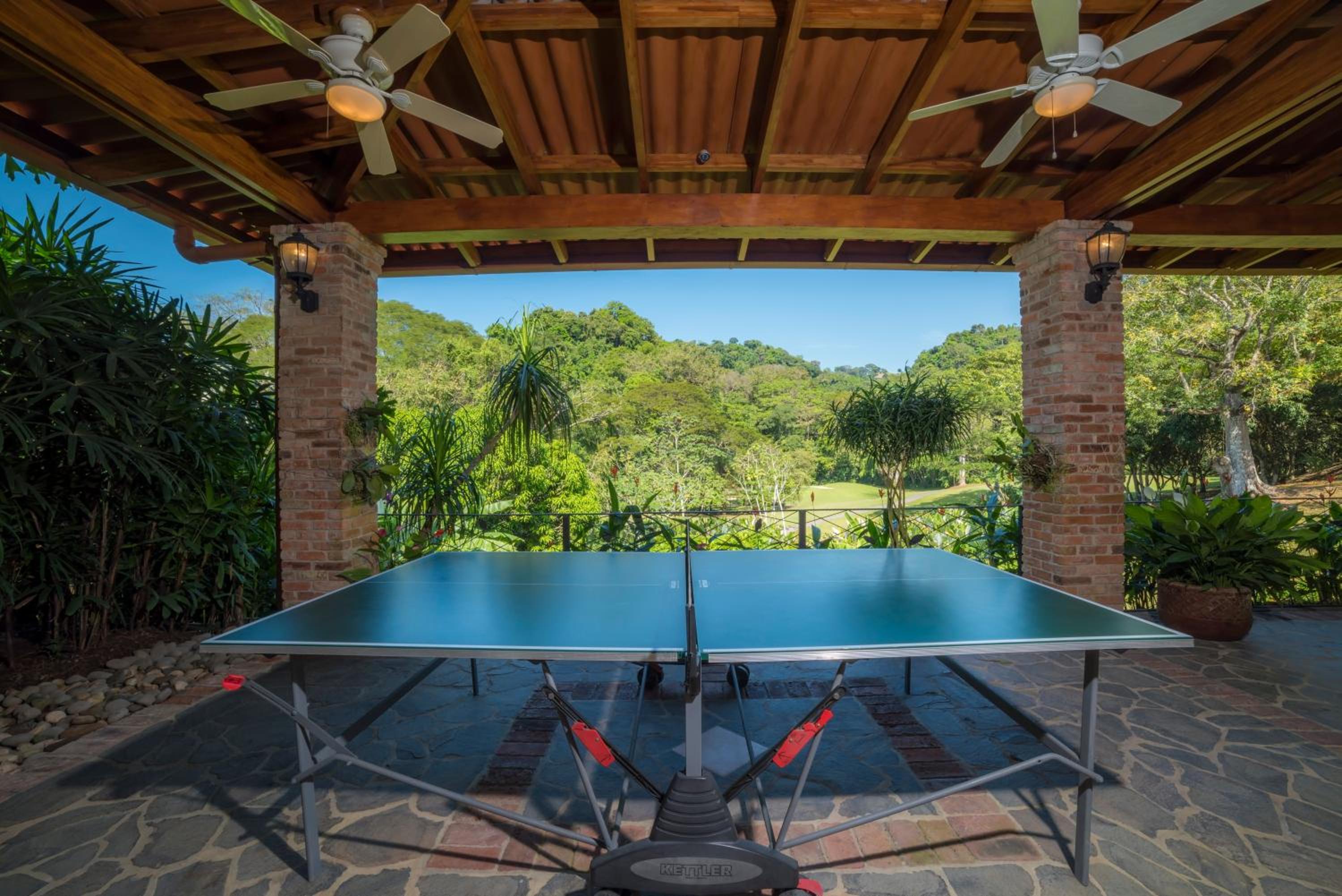 Casa Oasis 5 bdrs private pool in Los Suenos