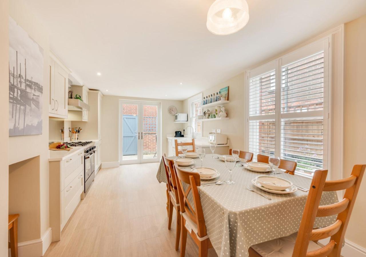 4 Bed in Southwold oc-23str view 4