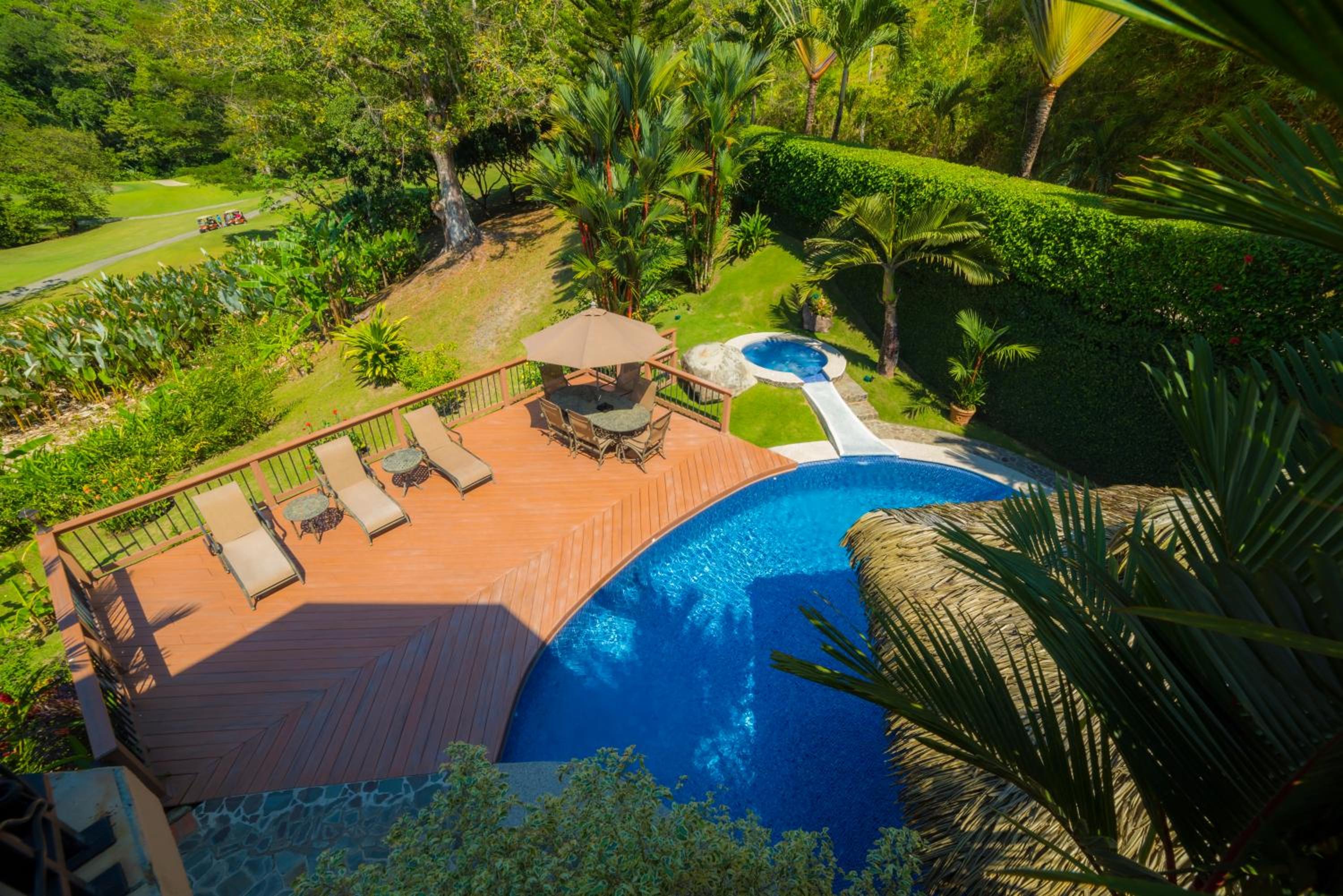 Casa Oasis 5 bdrs private pool in Los Suenos