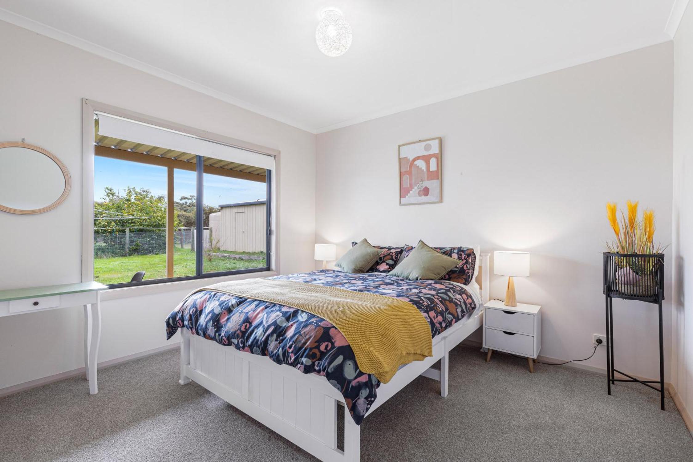 Morningside farm house with Mountian views...