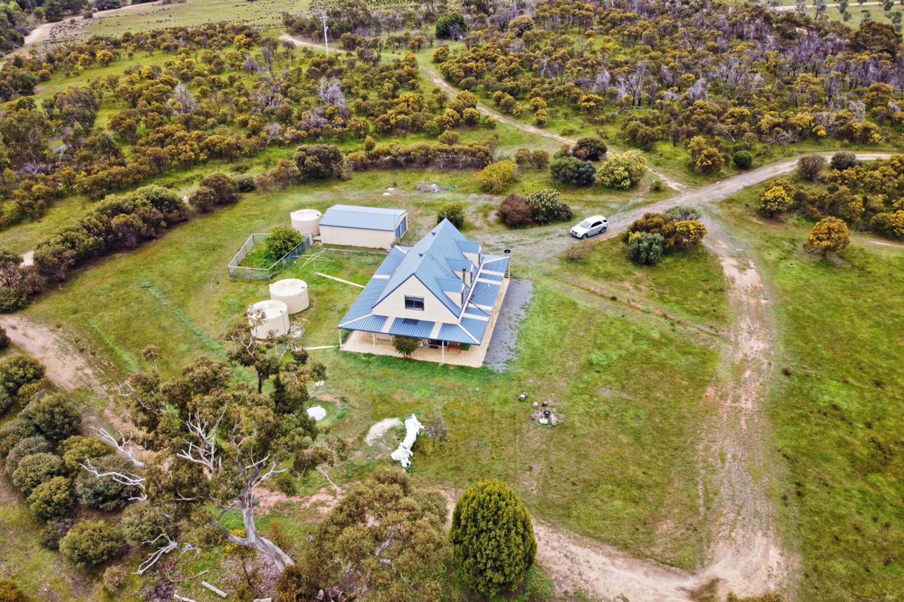 Morningside farm house with Mountian views...