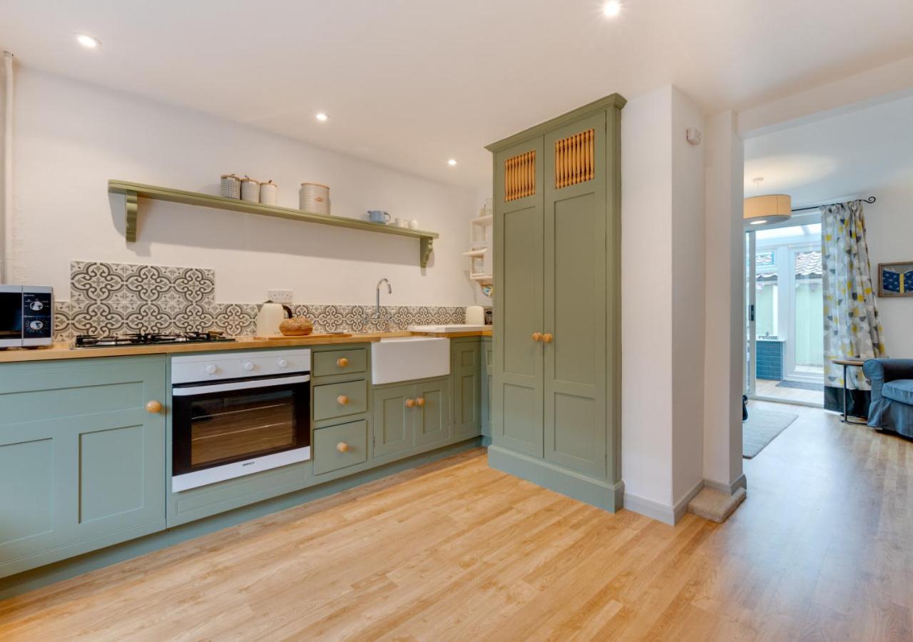 2 Bed in Woodbridge oc-48sc