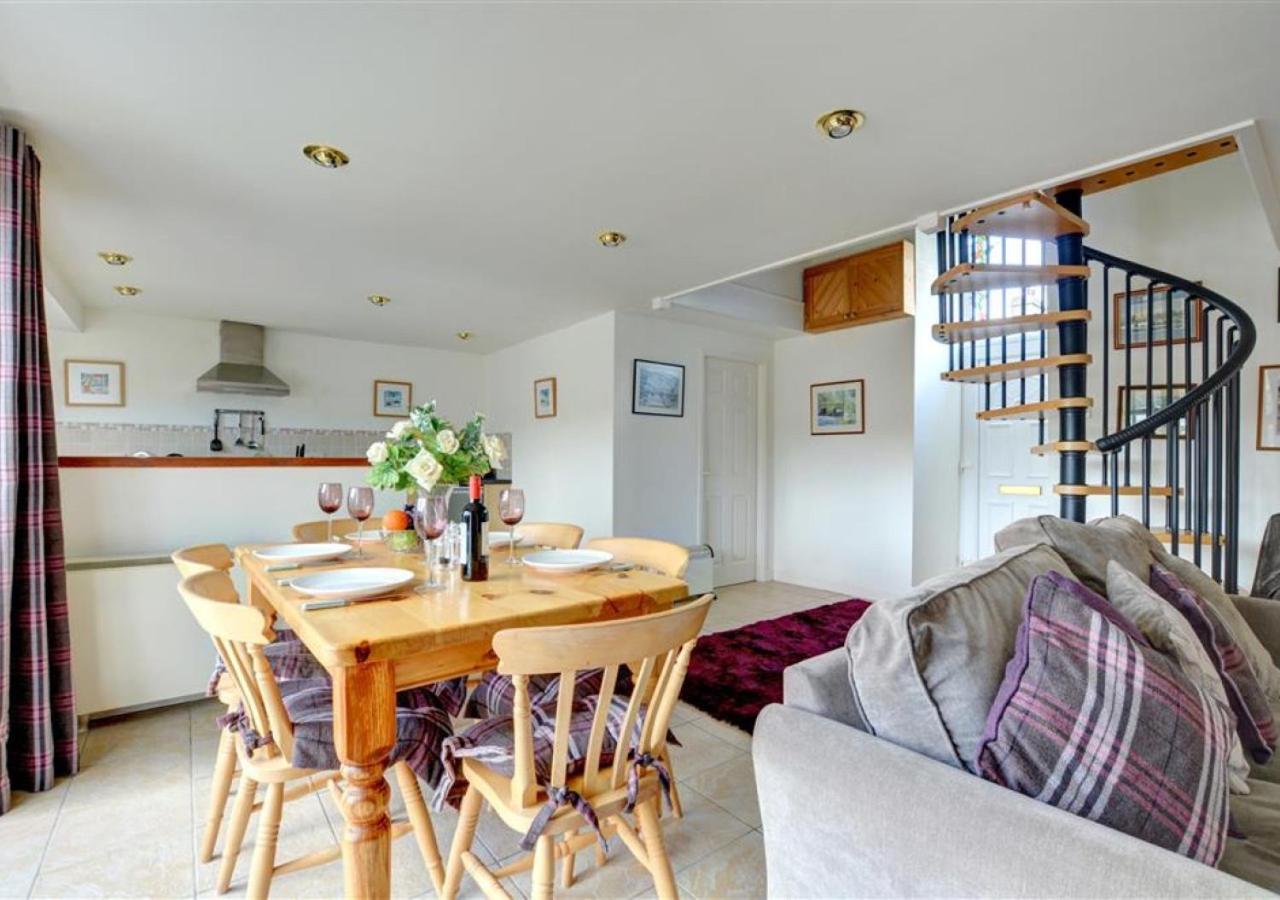 3 Tyn Llan view 3