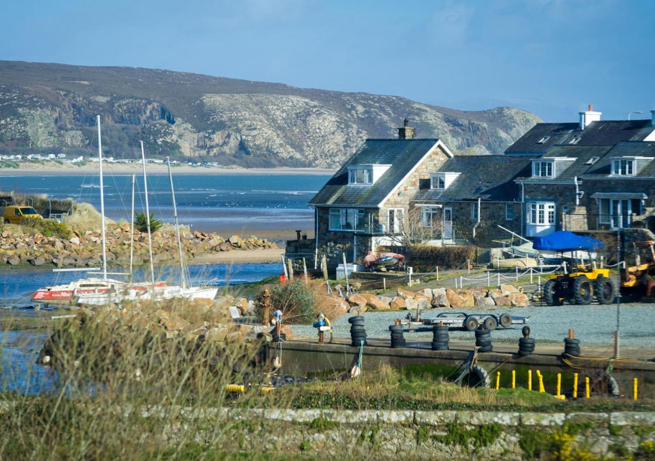 3 Bed in Abersoch oc-9penyb view 2