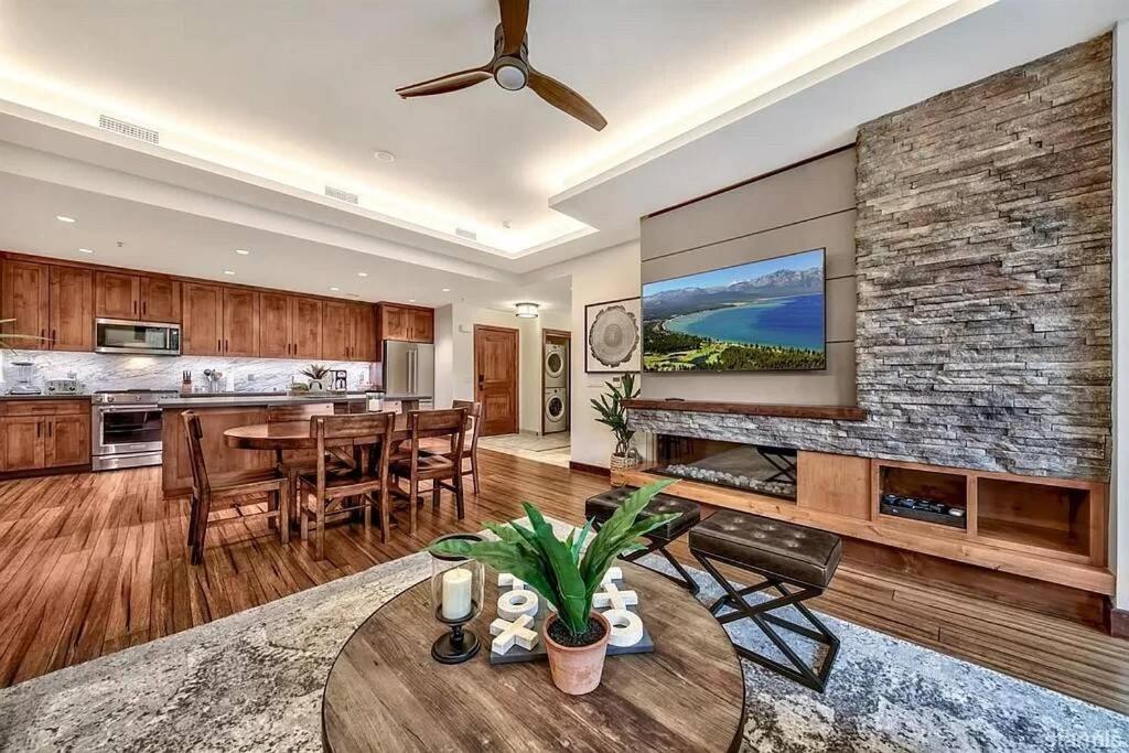 Lake Tahoe Vacations - Ultimate Luxury Residence with Extras Galore across from Heavenly Village Gondola - Zalanta Resort - Property Image 7