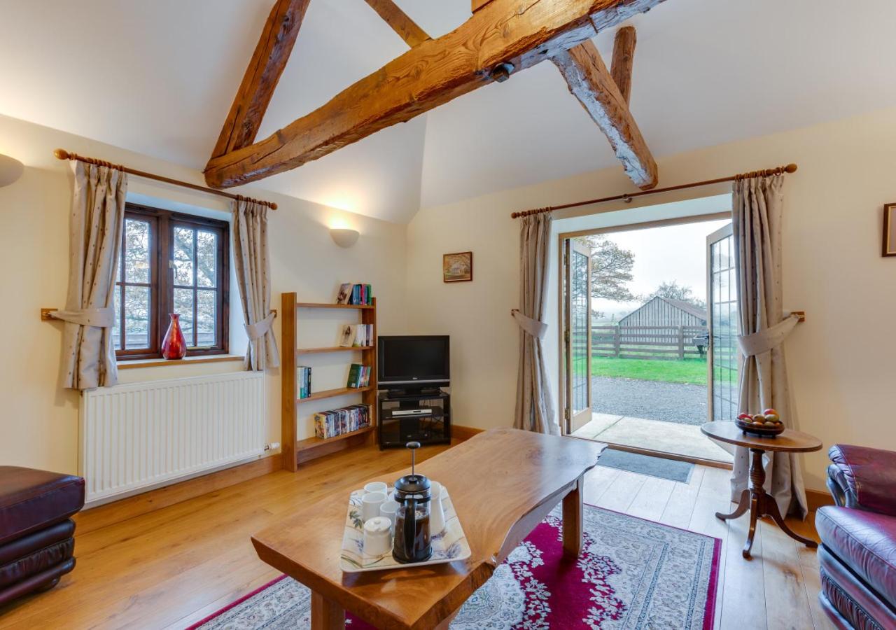2 Bed in Y Drenewydd oc-waa402 view 5